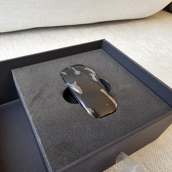 Cochlear Wireless Mini Microphone 2+ - Picture 2 of 8